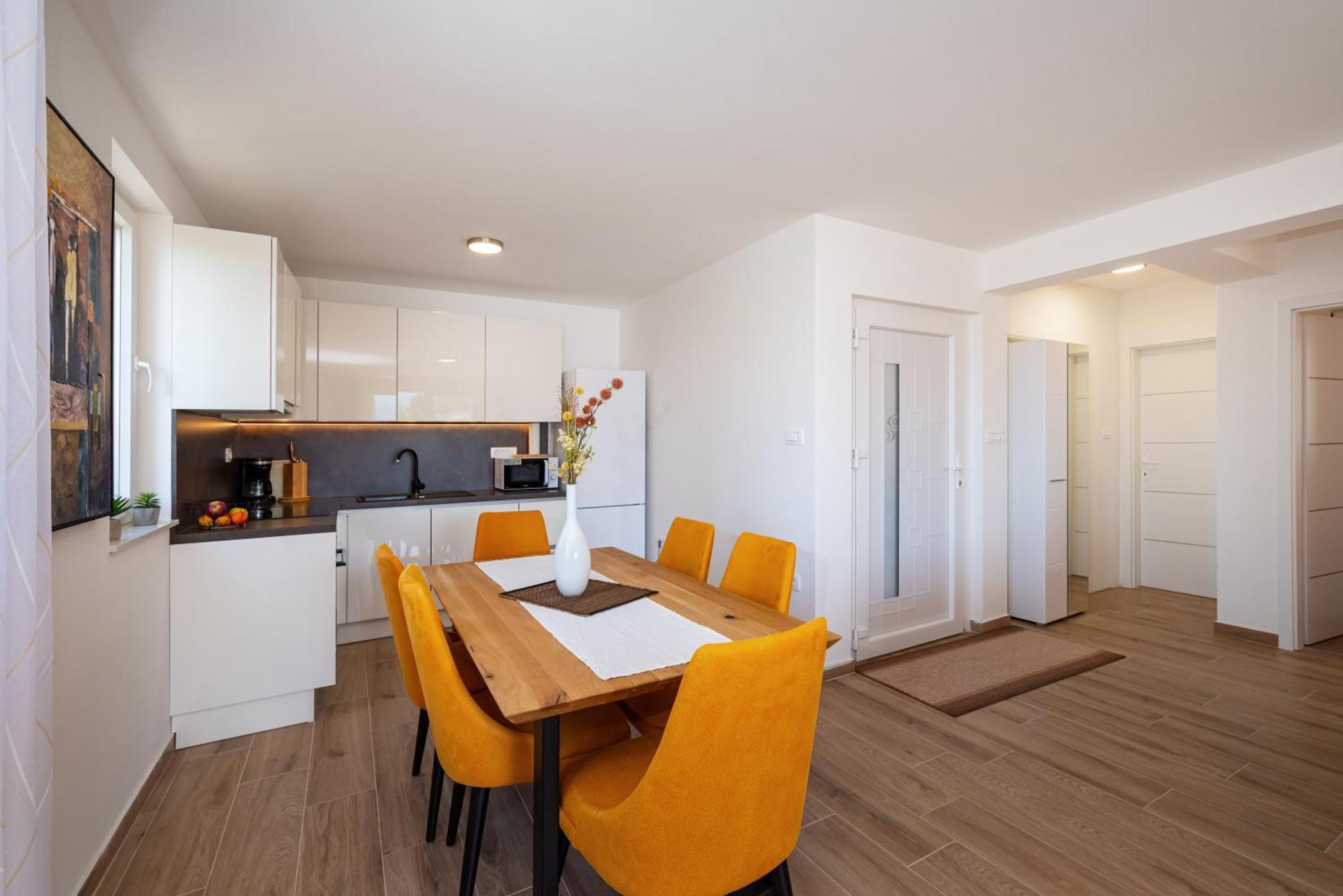 Apartmani Lelu Pridraga Eksteriør bilde